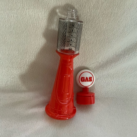 Vintage AVON “Remember When” Gas Pump After Shave Decanter - Picture 4 of 6